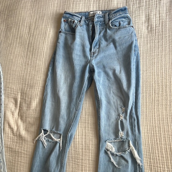 Abercrombie Curve Love Ankle Straight Ultra High Rise - Picture 2 of 6